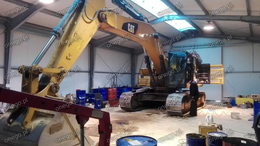CATERPILLAR 336F excavator - installation of DPF and SCR emulator