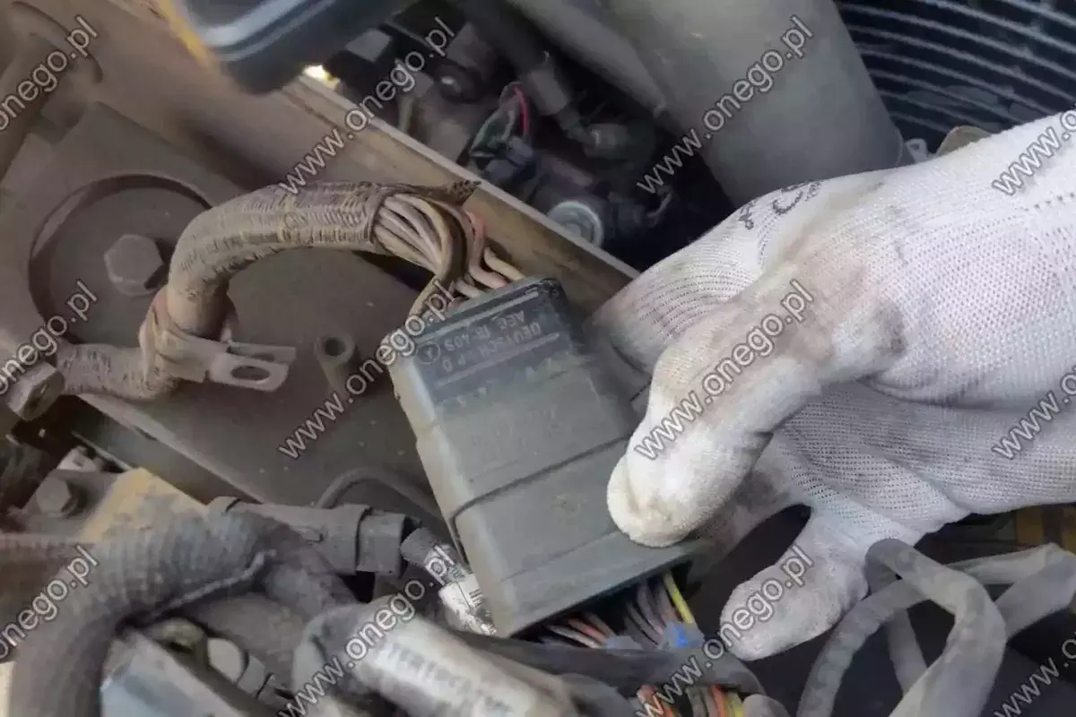 CAT 972K charger - DPF filter plug