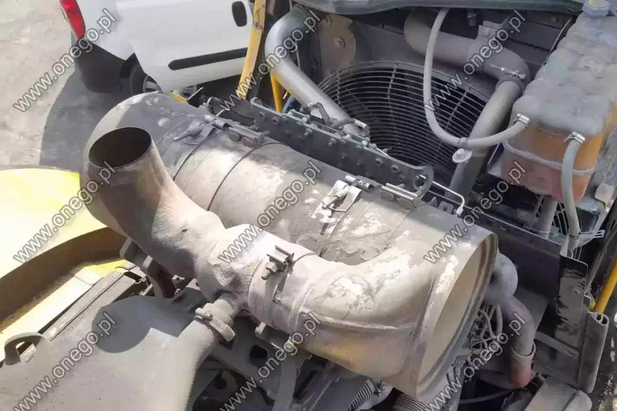 CAT 972K loader - DPF filter, top view