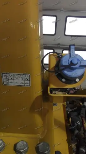 CAT D6T XL - DEF tank (urea)